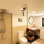 Casas Da Terca - Modern Comfort In Traditional Set Within 300sqm Of Private Gardens To Explore