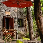 아파트 Casas Da Terca - Modern Comfort In Traditional Set Within 300sqm Of Private Gardens To Explore *