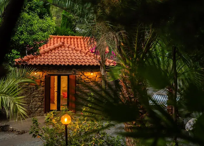 아파트 Casas Da Terca - Modern Comfort In Traditional Set Within 300sqm Of Private Gardens To Explore Tabua (Madeira)