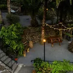 Casas Da Terca - Modern Comfort In Traditional Set Within 300sqm Of Private Gardens To Explore