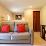 Casas Da Terca - Modern Comfort In Traditional Set Within 300sqm Of Private Gardens To Explore Lägenhet Tabua (Madeira)