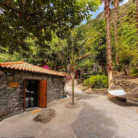 Appartement Casas Da Terca - Modern Comfort In Traditional Set Within 300sqm Of Private Gardens To Explore *