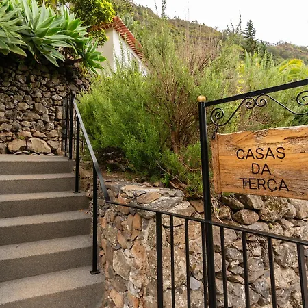 Casas Da Terca - Modern Comfort In Traditional Set Within 300sqm Of Private Gardens To Explore Tabua (Madeira)