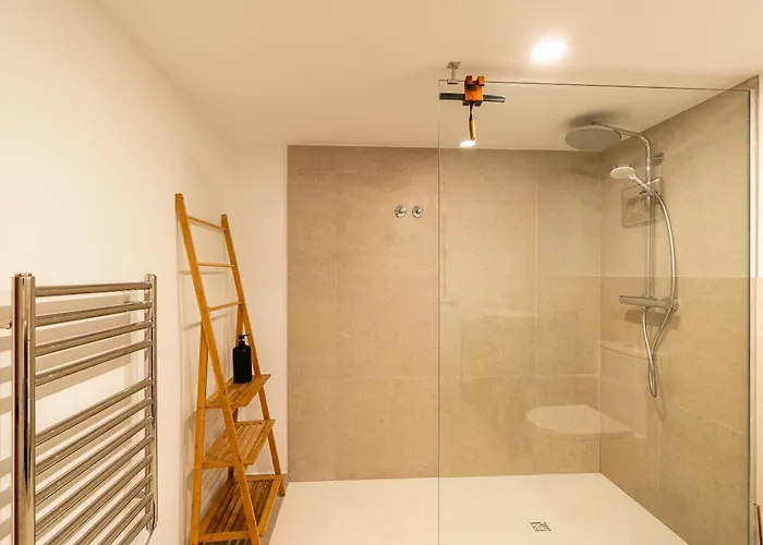 Casas Da Terca - Modern Comfort In Traditional Set Within 300sqm Of Private Gardens To Explore Apartment Tabua (Madeira)
