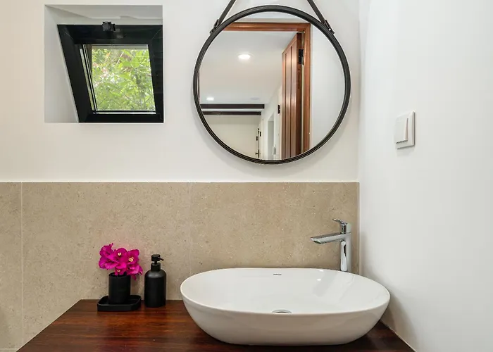Casas Da Terca - Modern Comfort In Traditional Set Within 300sqm Of Private Gardens To Explore Apartamento