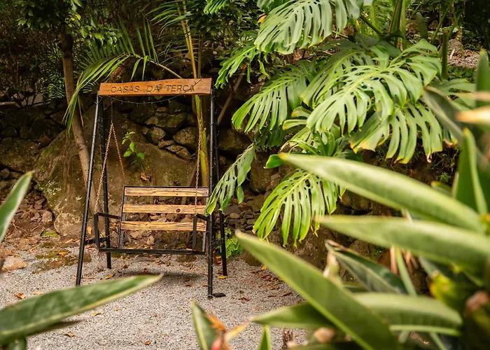 Casas Da Terca - Modern Comfort In Traditional Set Within 300sqm Of Private Gardens To Explore Apartment